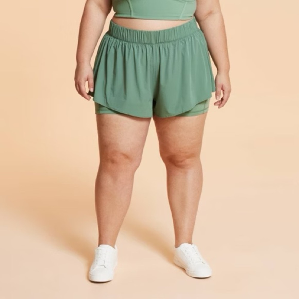 BLOGILATES NWT women’s ruffle woven mid-rise shorts -green -1X